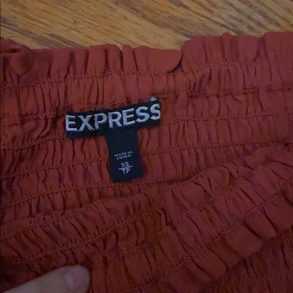 Beautiful blouse - Picture 2 of 3